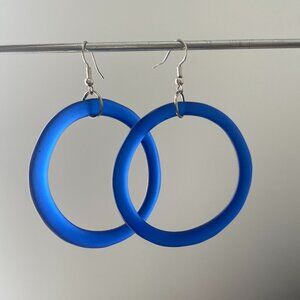 Cobalt blue 'beach glass' large hoop earrings NWOT